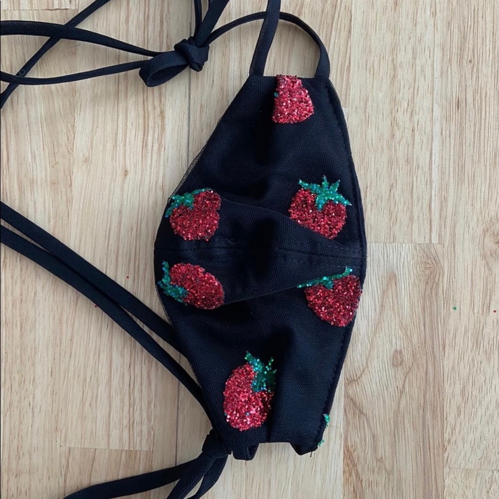 Black Strawberry Facemask